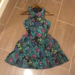 Vintage made in USA ALL THAT JAZZ dark jungle tropical print ruffled mini dress